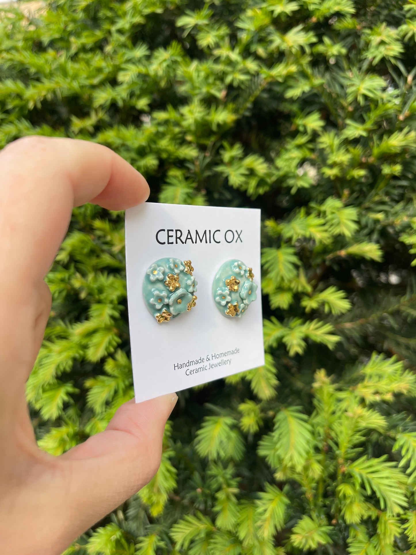 Round cluster studs