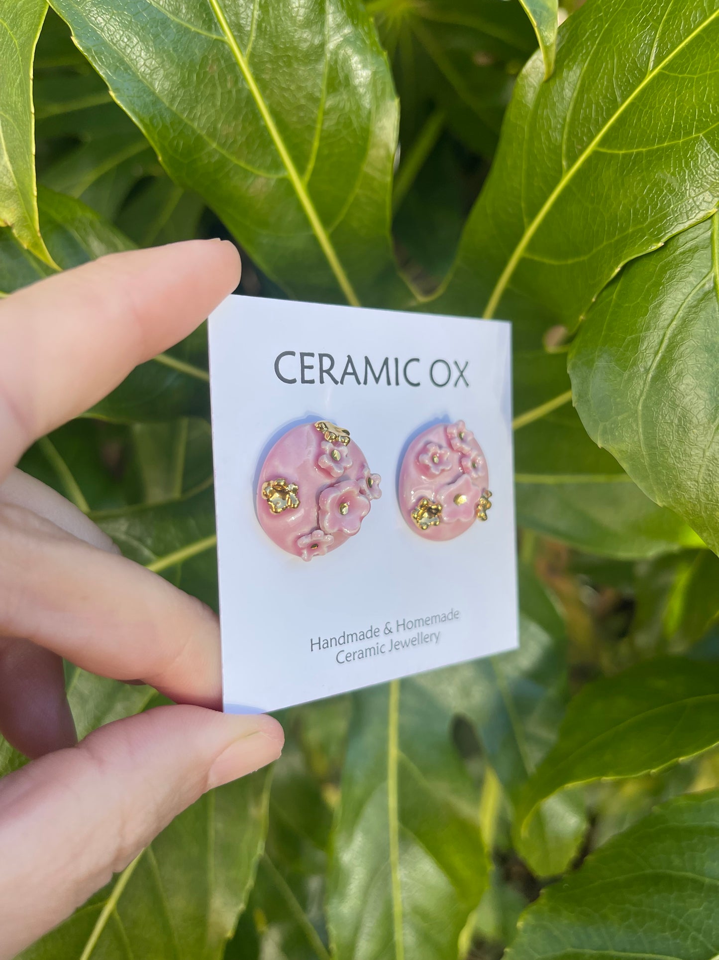 Pink daisy cluster studs