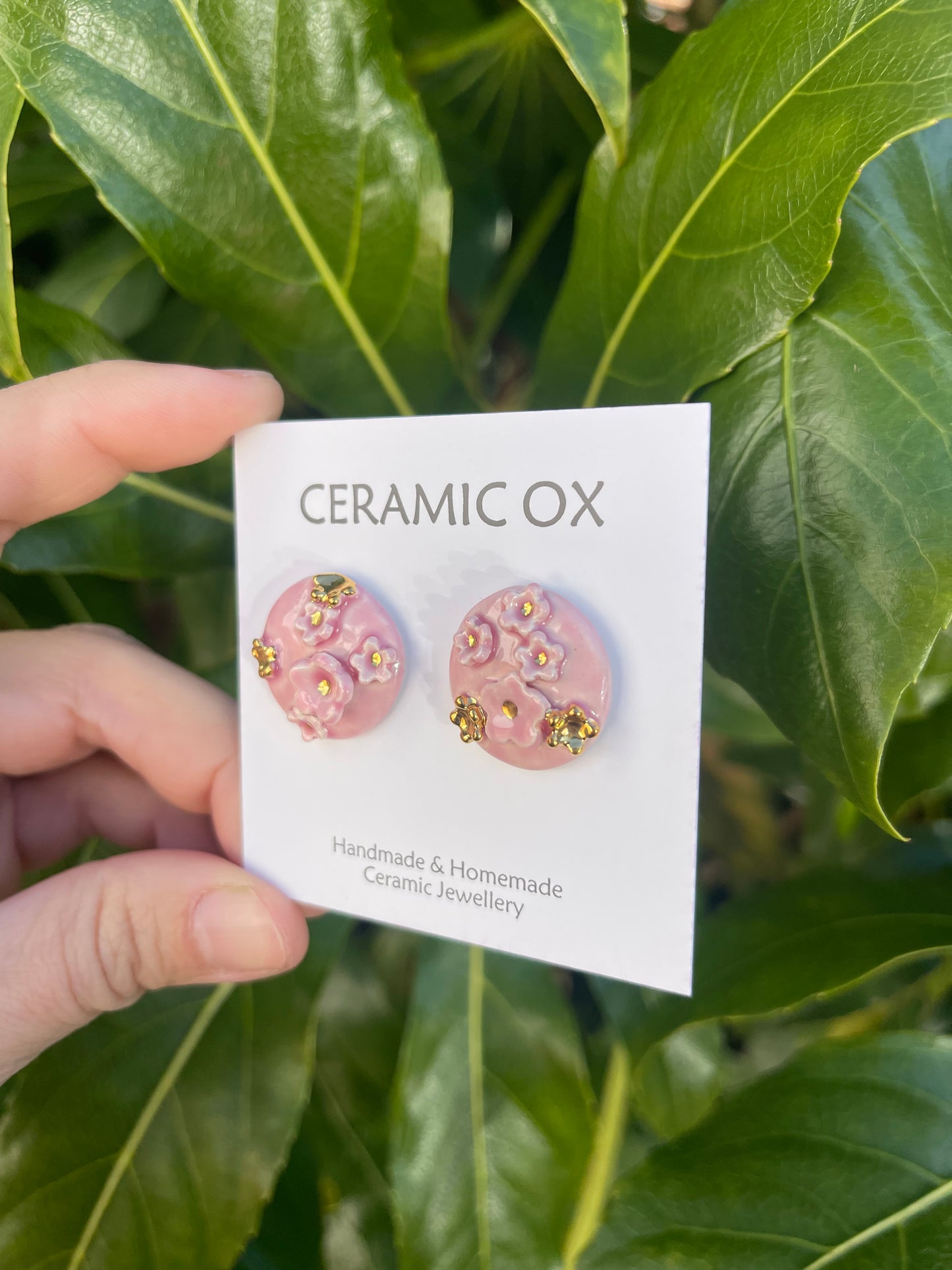 Pink daisy cluster studs