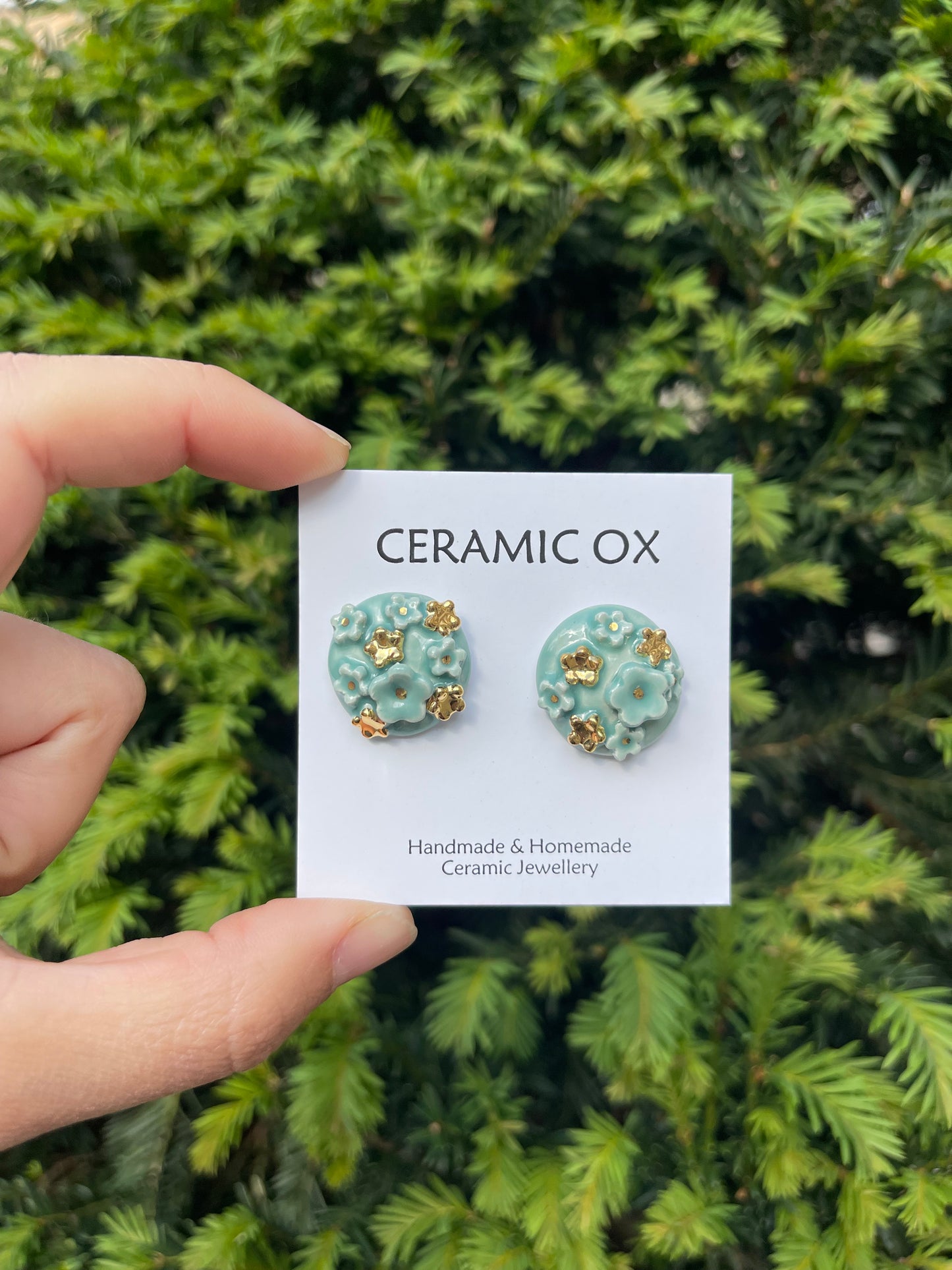 Round cluster studs
