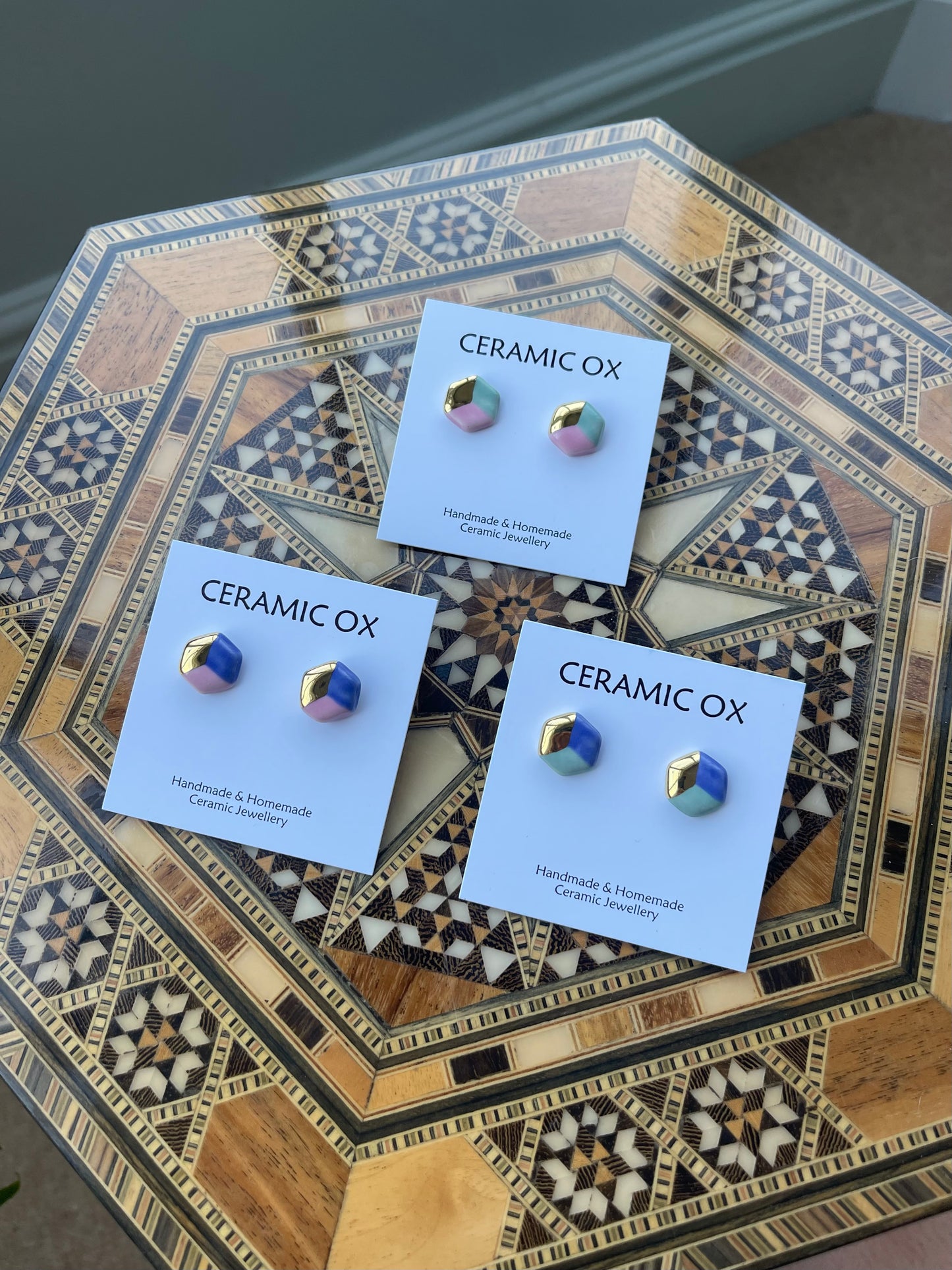Tri-colour hexagon