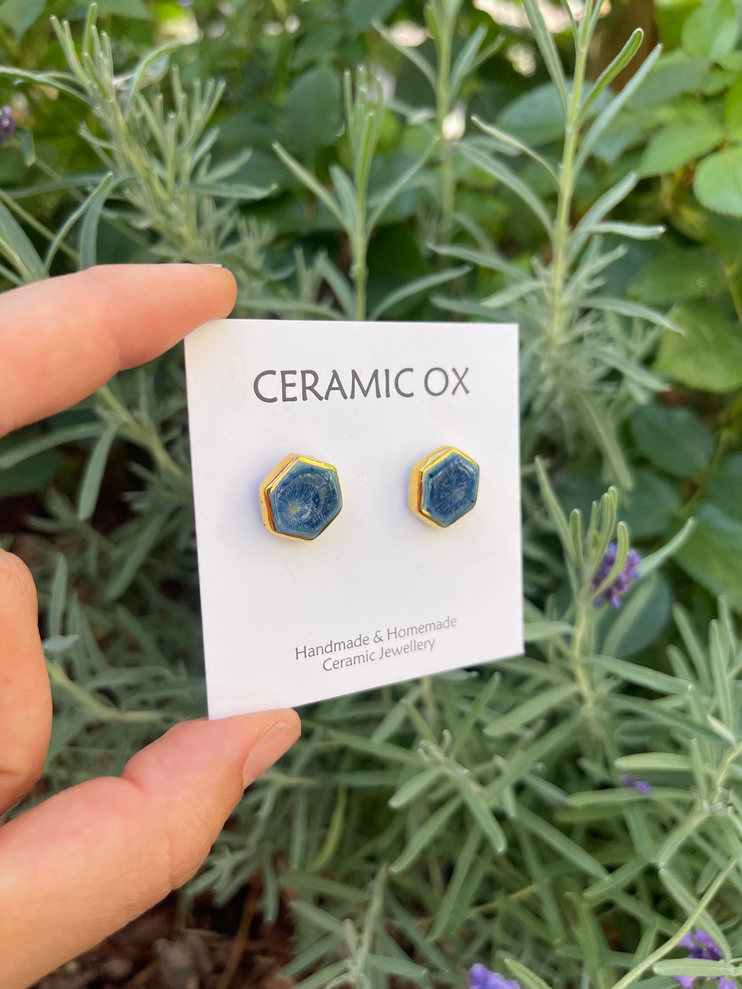 Bloom hexagonal studs