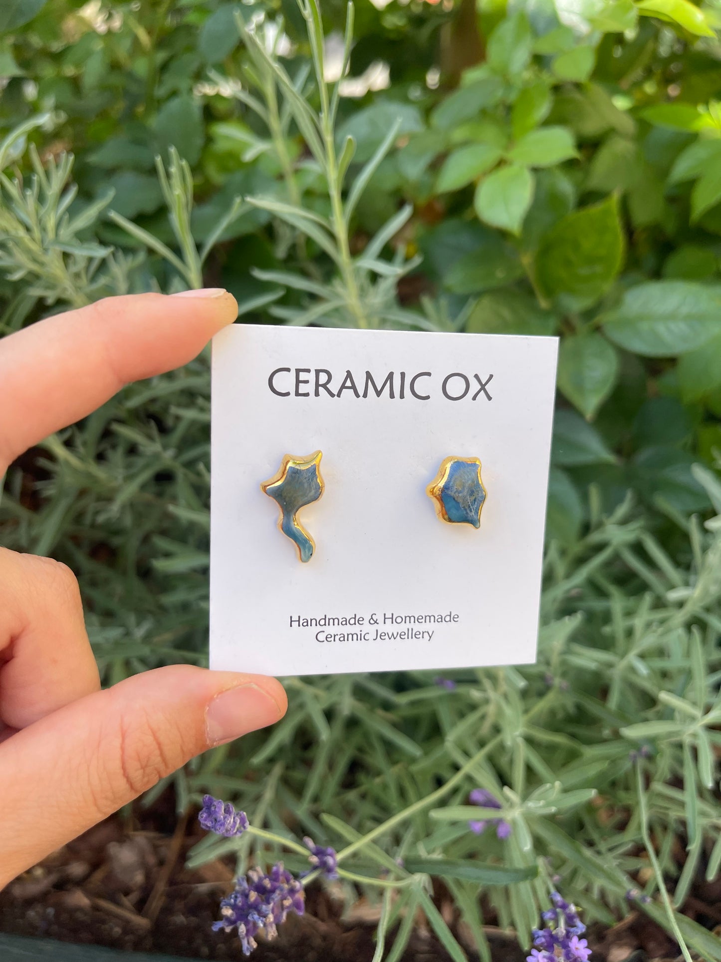Asymmetric blue bloom studs