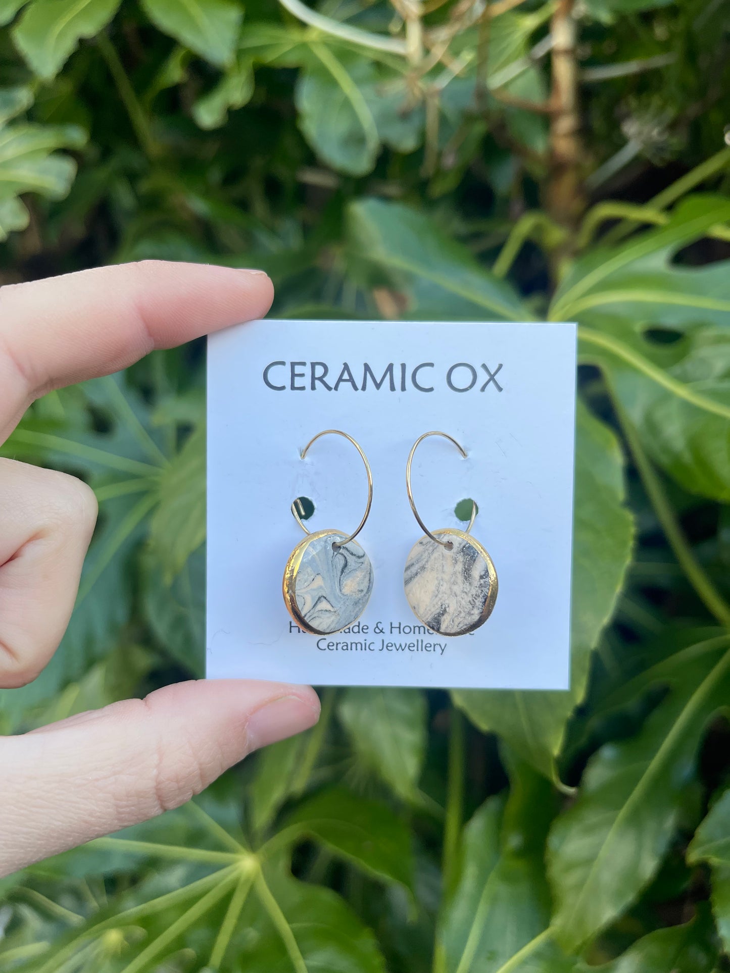 Marbled hoop circles