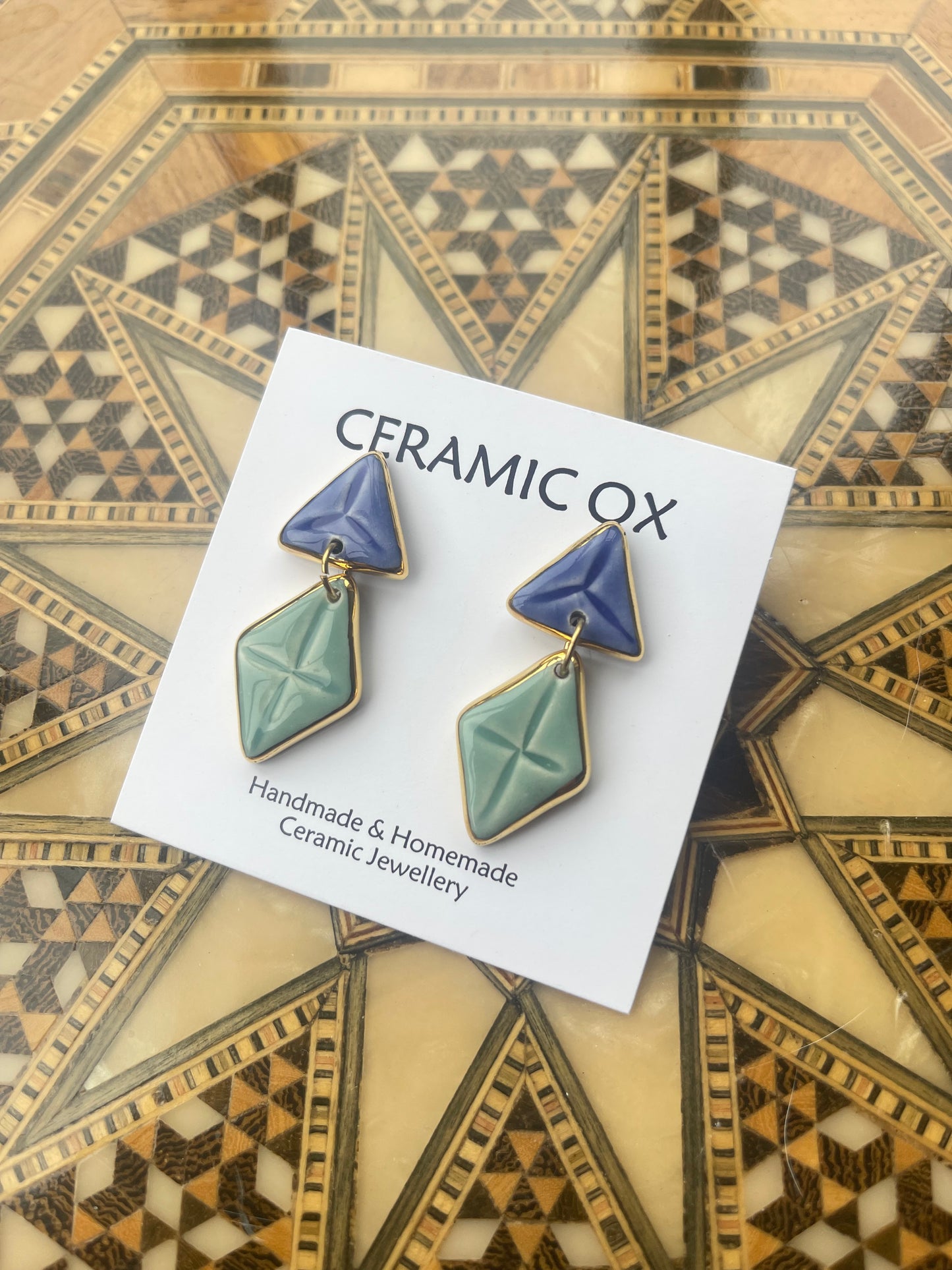 Angular shapes double drop