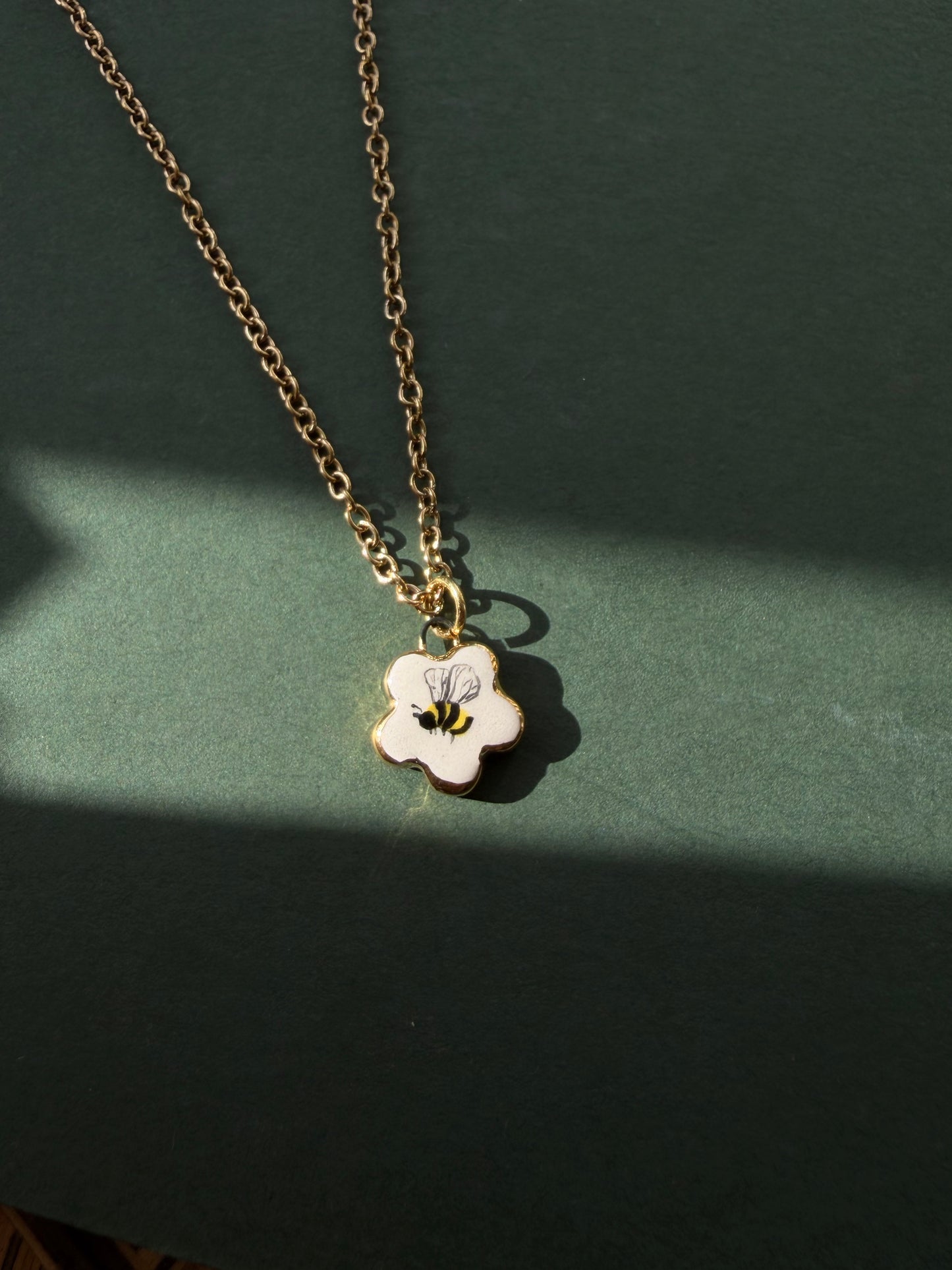 Flower Bee pendant charm
