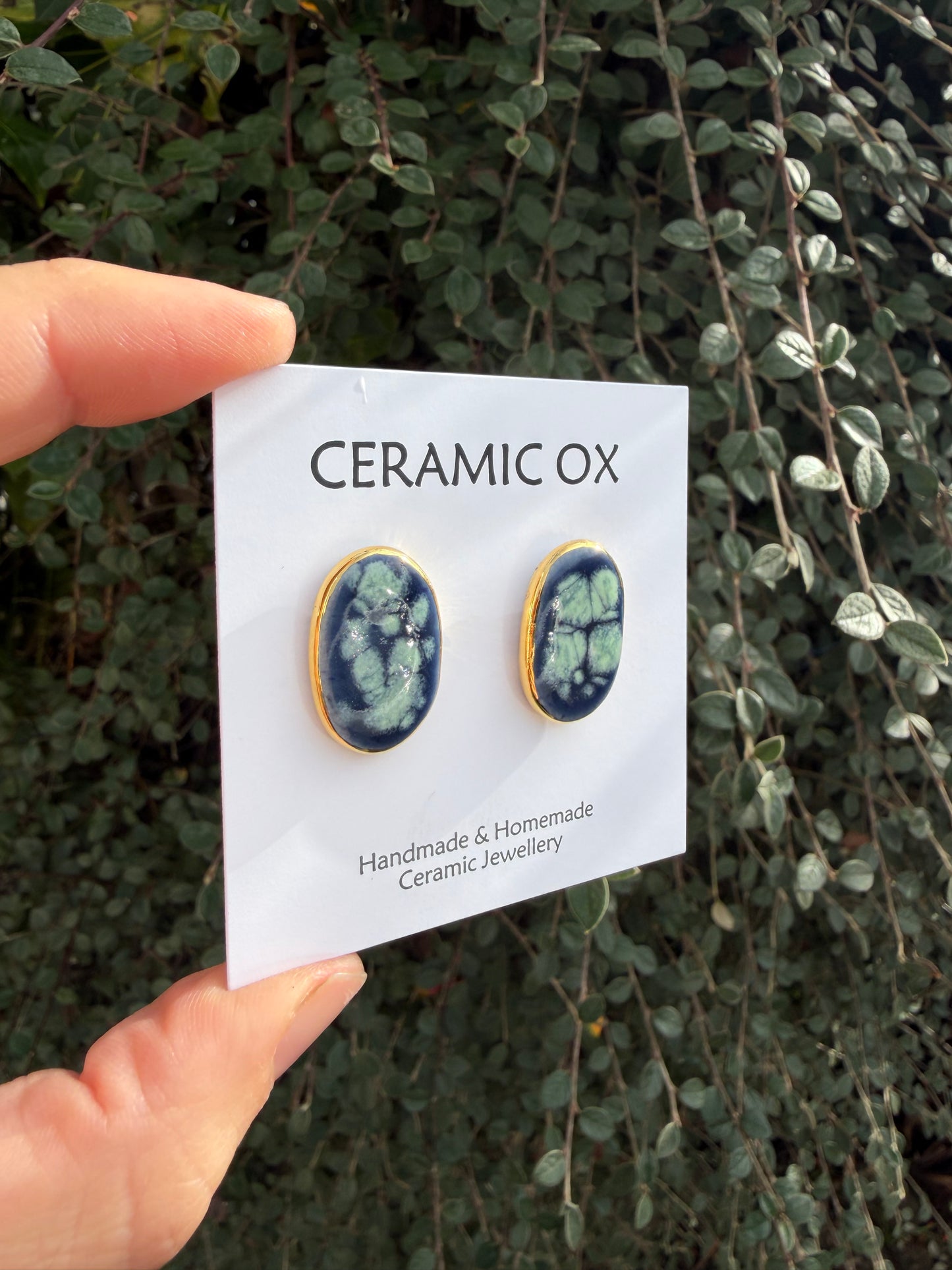 Navy Jade crackle studs