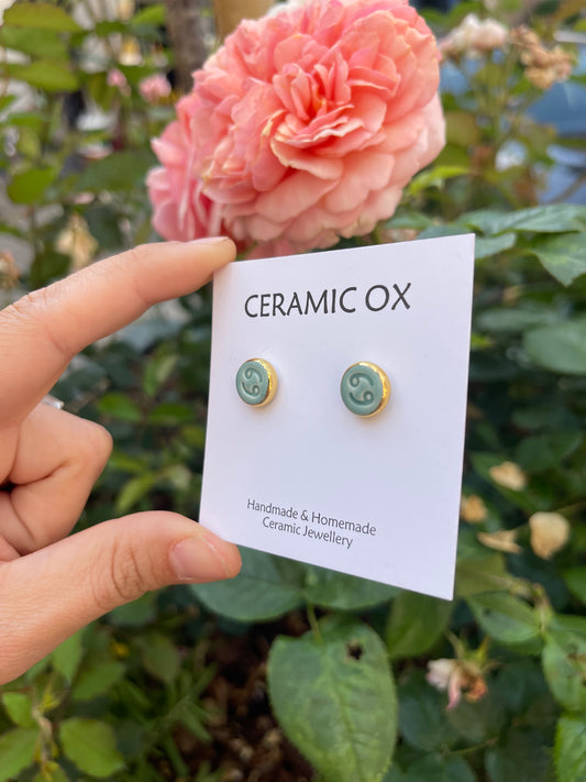 Horoscope ‘Cancer’ studs