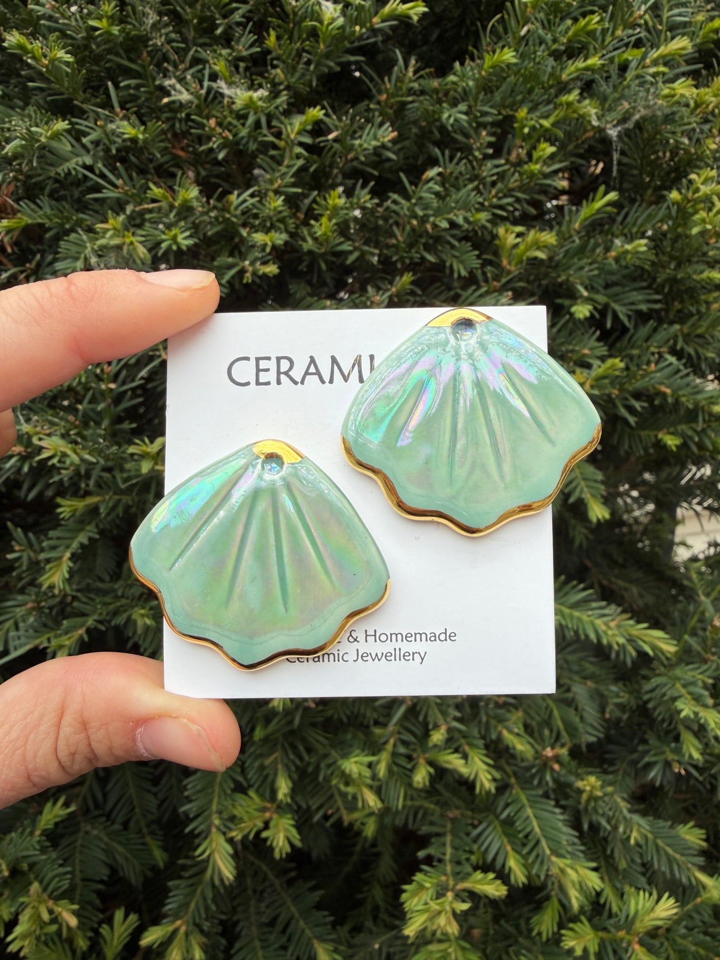 Large mother of pearl lustre shell studs