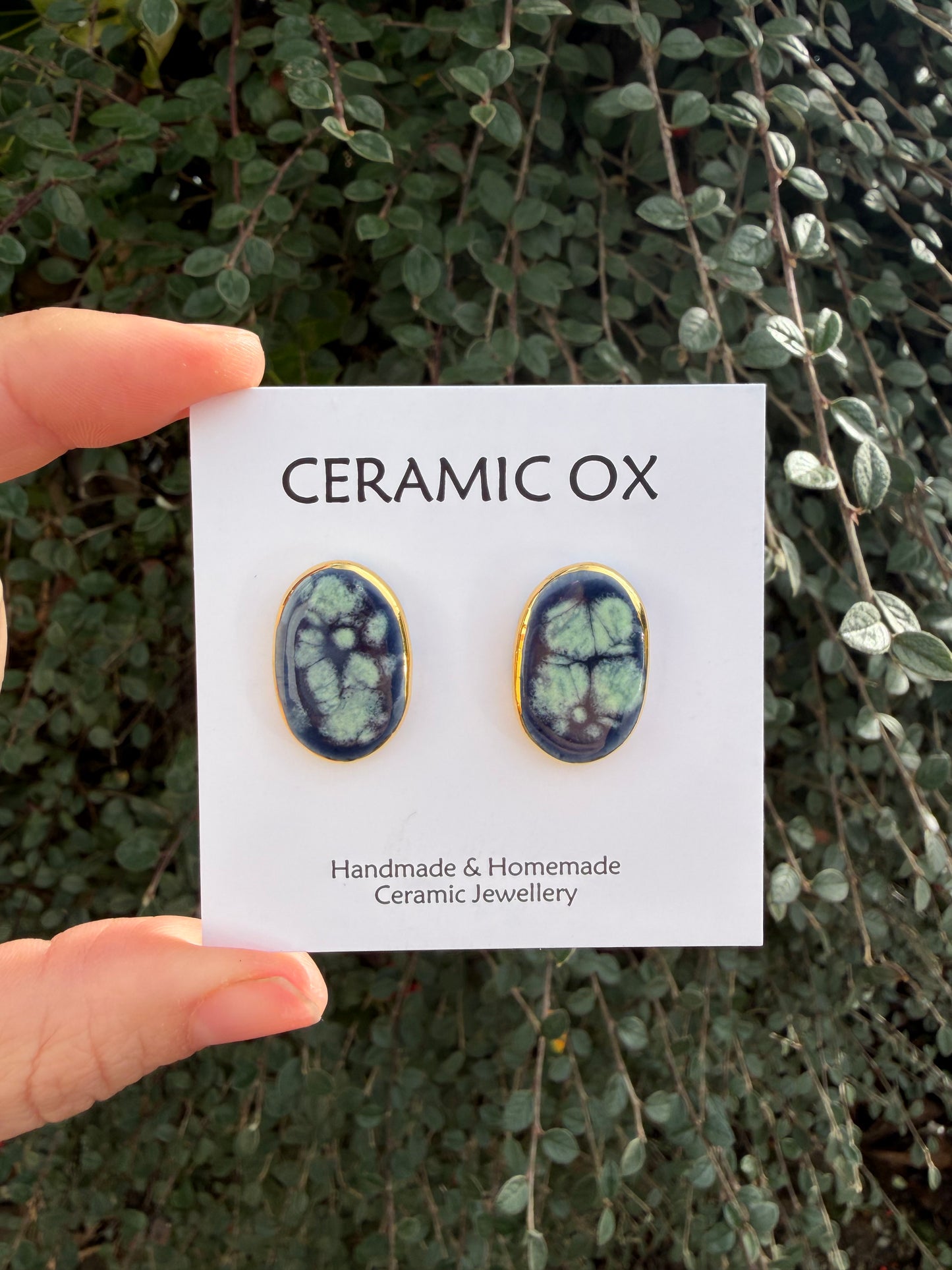 Navy Jade crackle studs