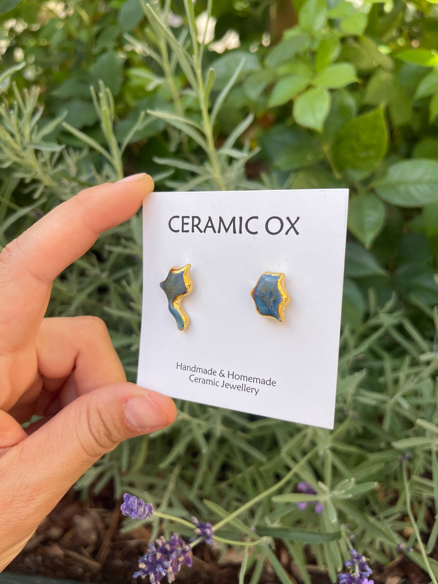 Asymmetric blue bloom studs